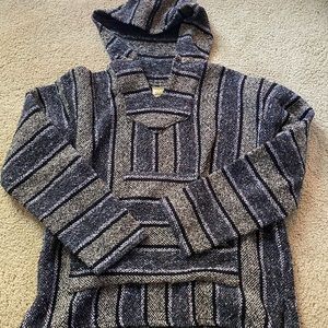 drug rug sweatshirt size large